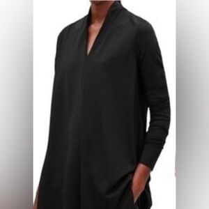 COS Black V-Neck sz XS Long Sleeve Tunic Top Stretch Classic Minimalist
